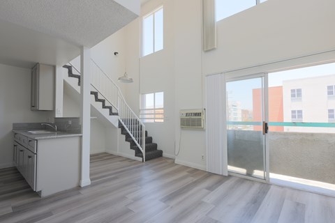 Floor plan for 1 bed, 1 bath, 660 sqft